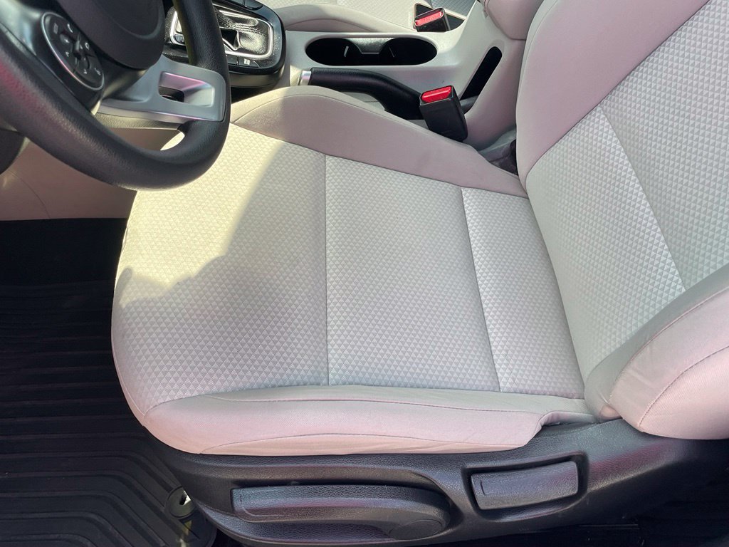 Used 2020 Kia Soul LX FWD image 21