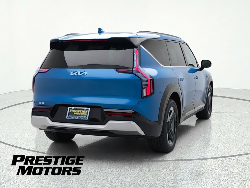 Used 2024 Kia EV9 Land AWD/4WD image 7