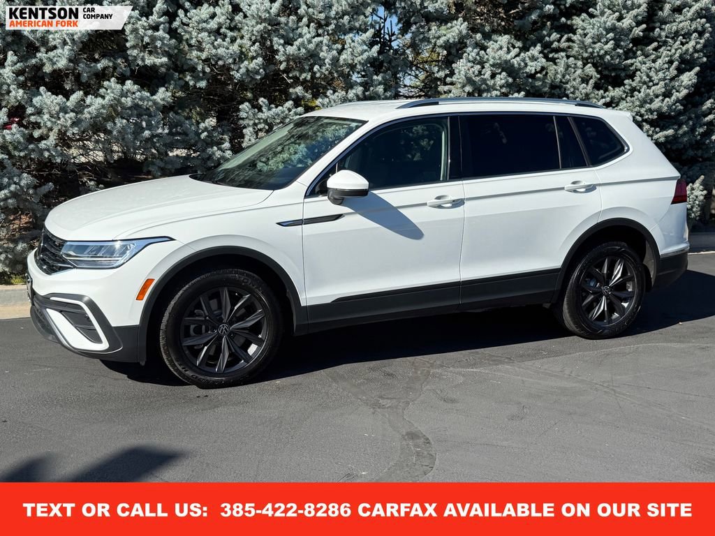 Used 2024 Volkswagen Tiguan SE image 1