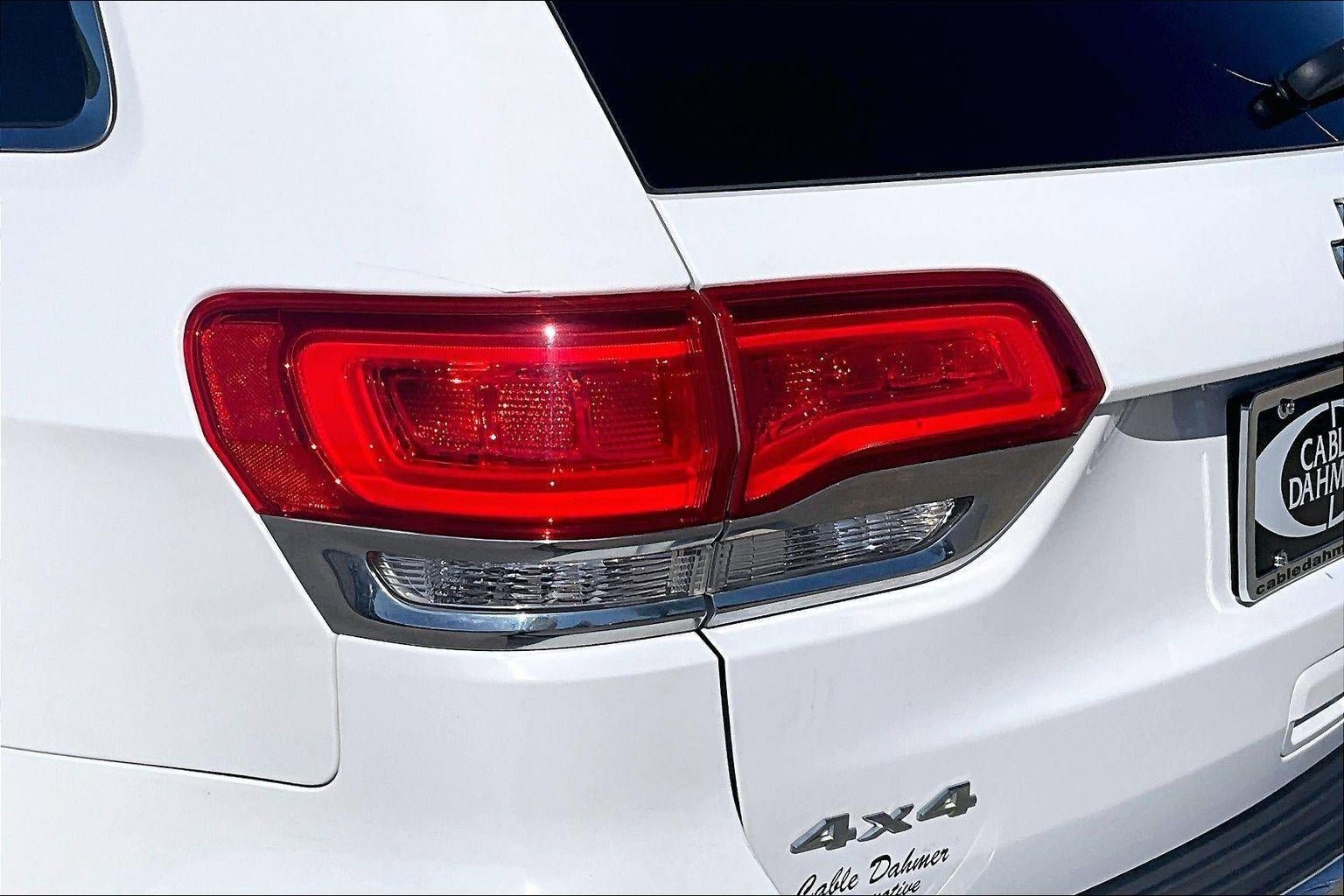 Used 2017 Jeep Grand Cherokee Limited w/ Luxury Group II AWD/4WD image 23