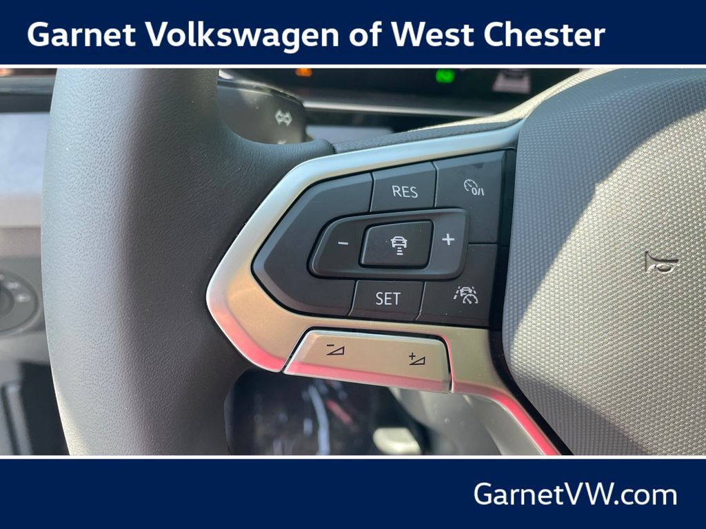 New 2026 Volkswagen Jetta SE FWD image 17