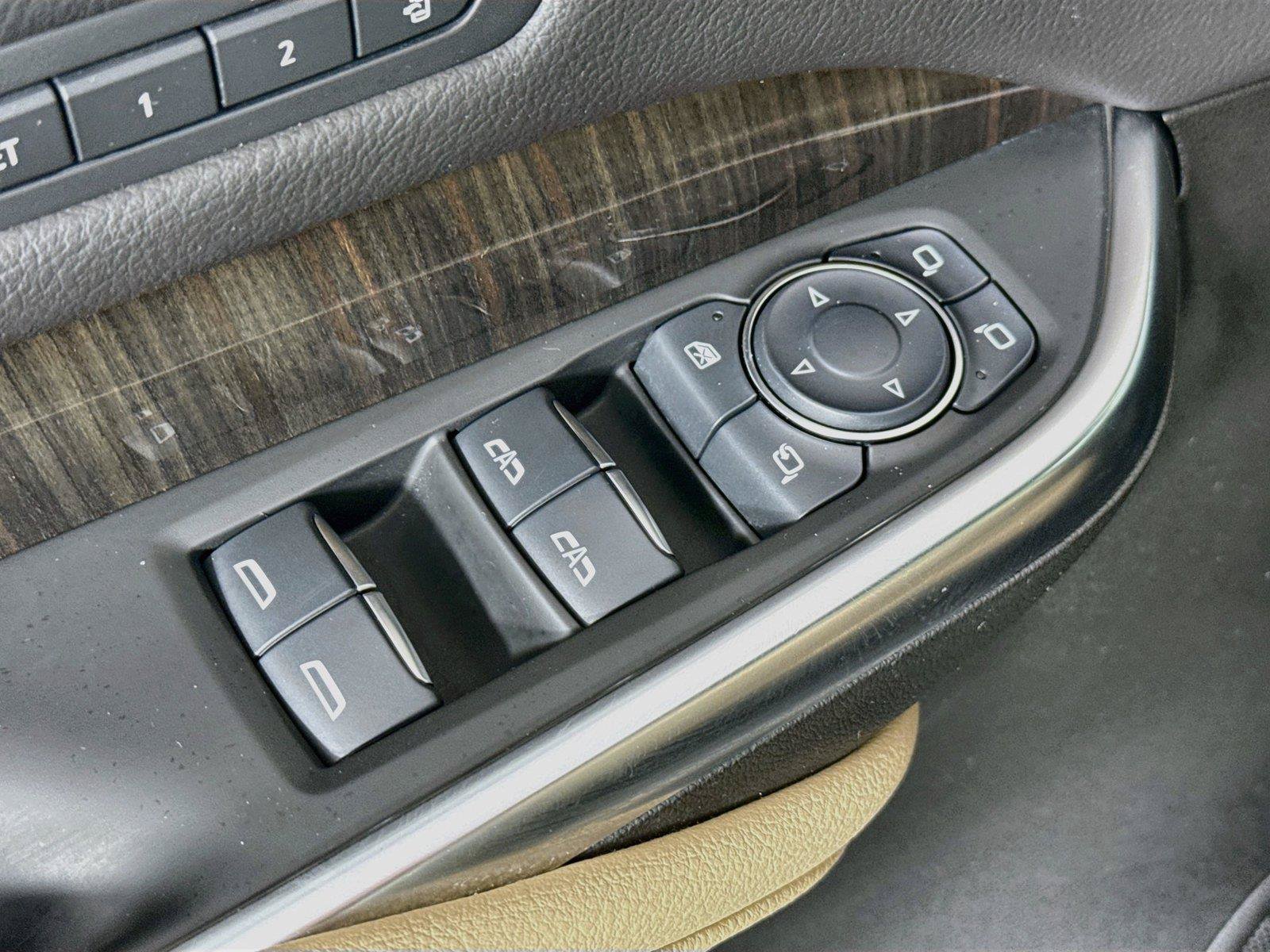 Used 2025 Cadillac XT4 Premium Luxury FWD image 28