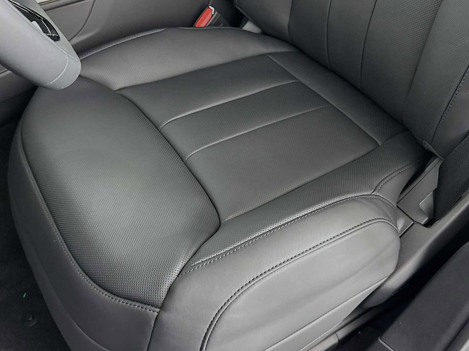 New 2025 Land Rover Range Rover Sport Autobiography image 17