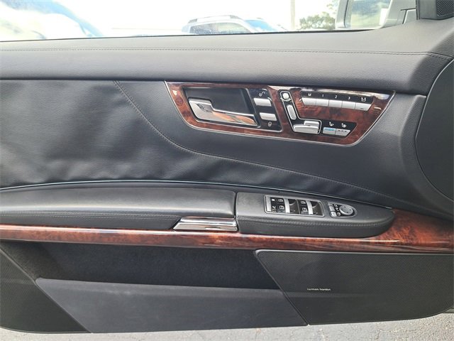 Used 2012 Mercedes-Benz CL 550 4MATIC image 19