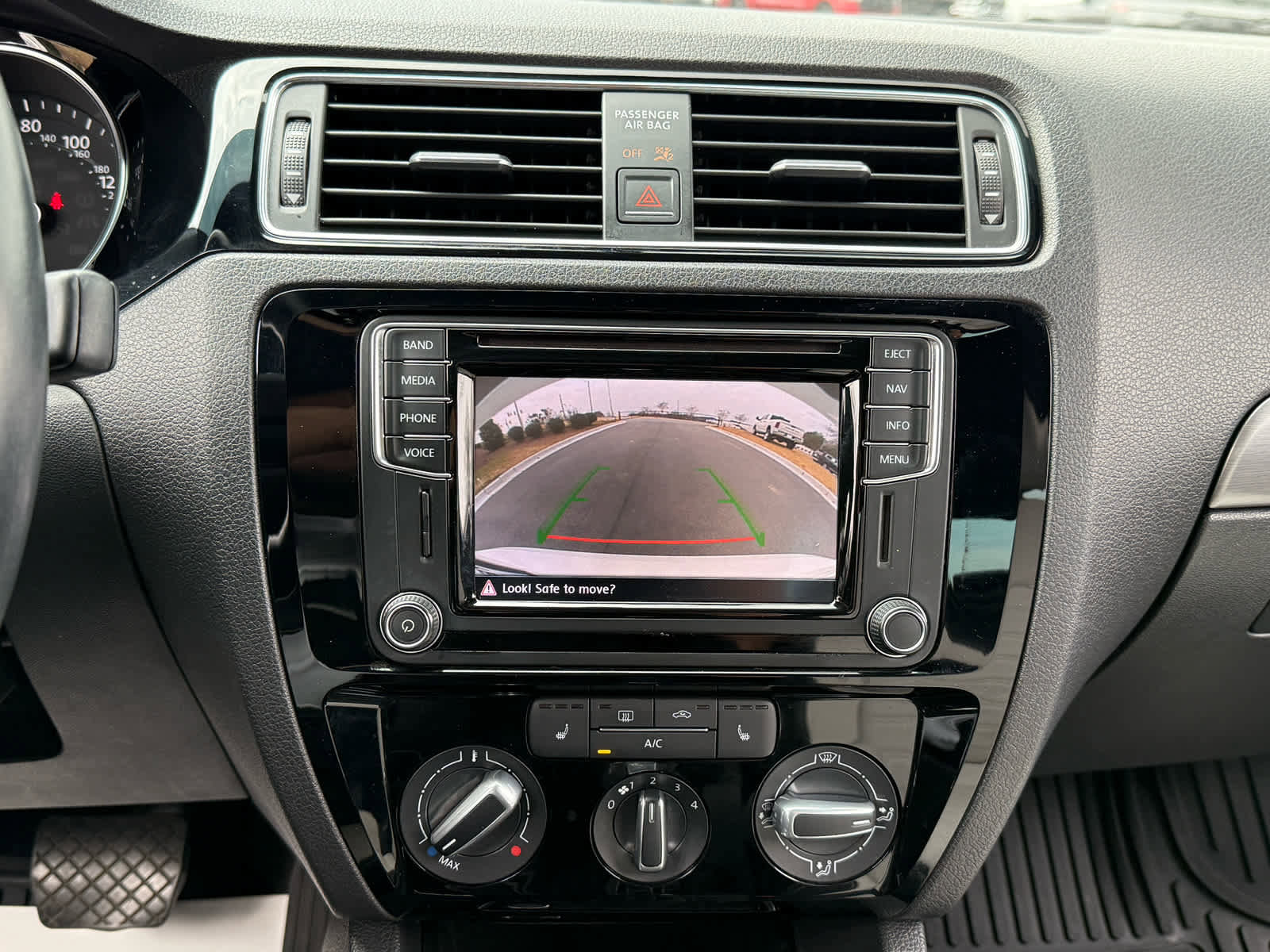 Used 2016 Volkswagen Jetta Sport image 19