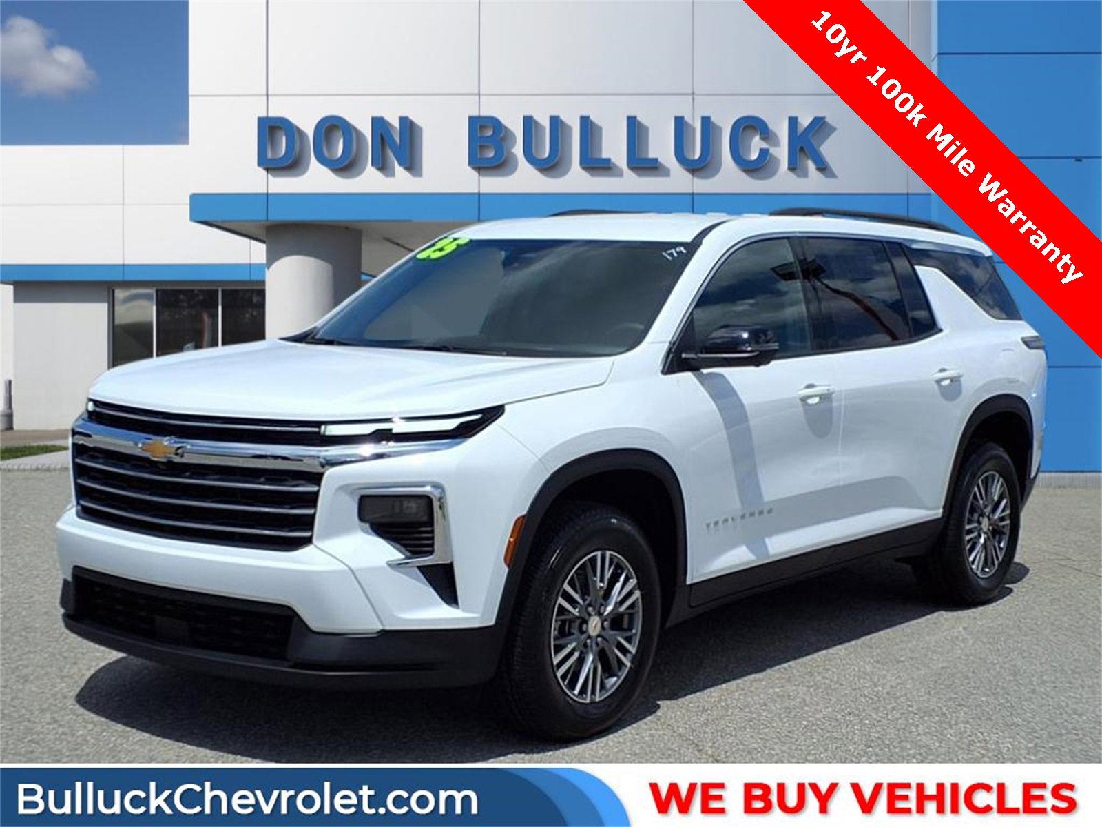 New 2025 Chevrolet Traverse LT w/ Driver Confidence Package