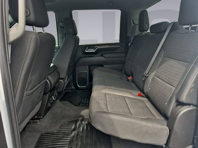 Used 2025 Chevrolet Silverado 2500 LT w/ Convenience Package image 16
