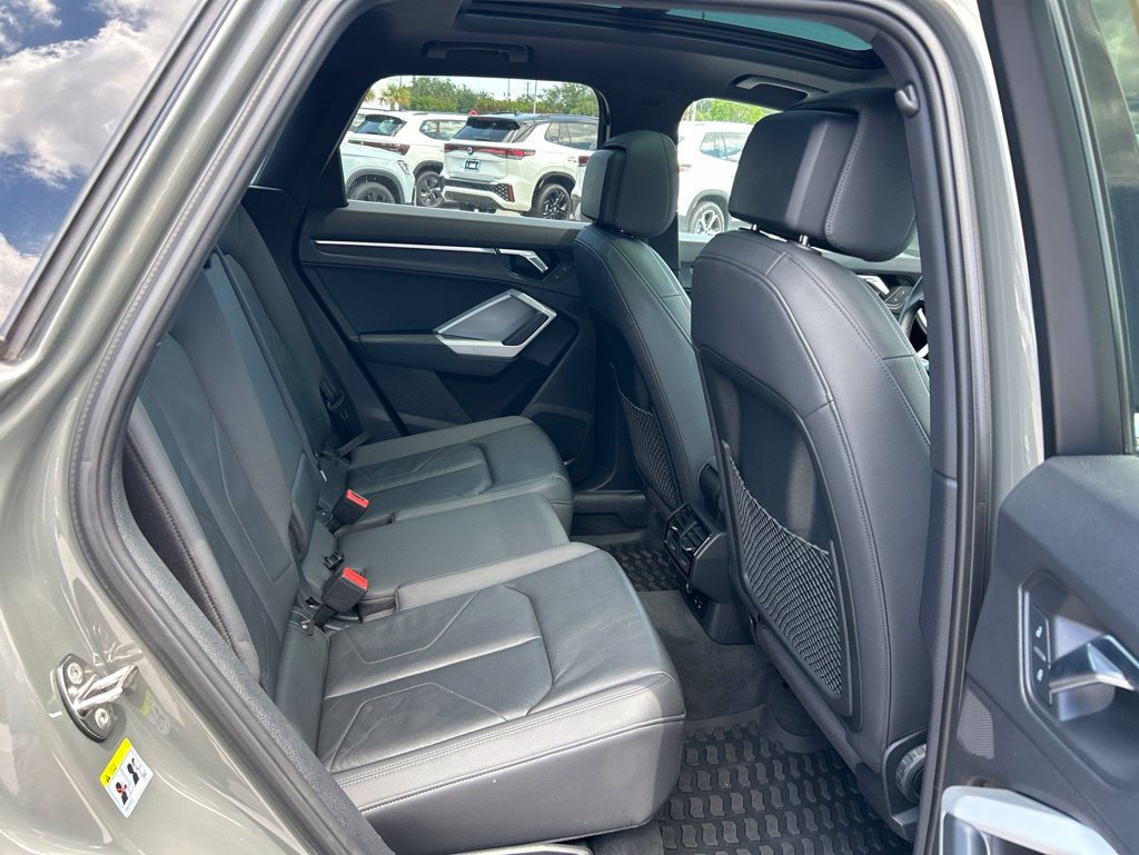 Used 2020 Audi Q3 2.0T Premium w/ Convenience Package AWD/4WD image 42