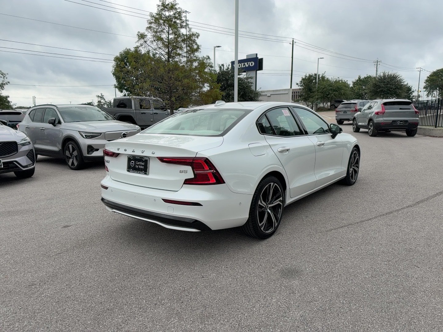 Certified 2024 Volvo S60 B5 Plus FWD image 6