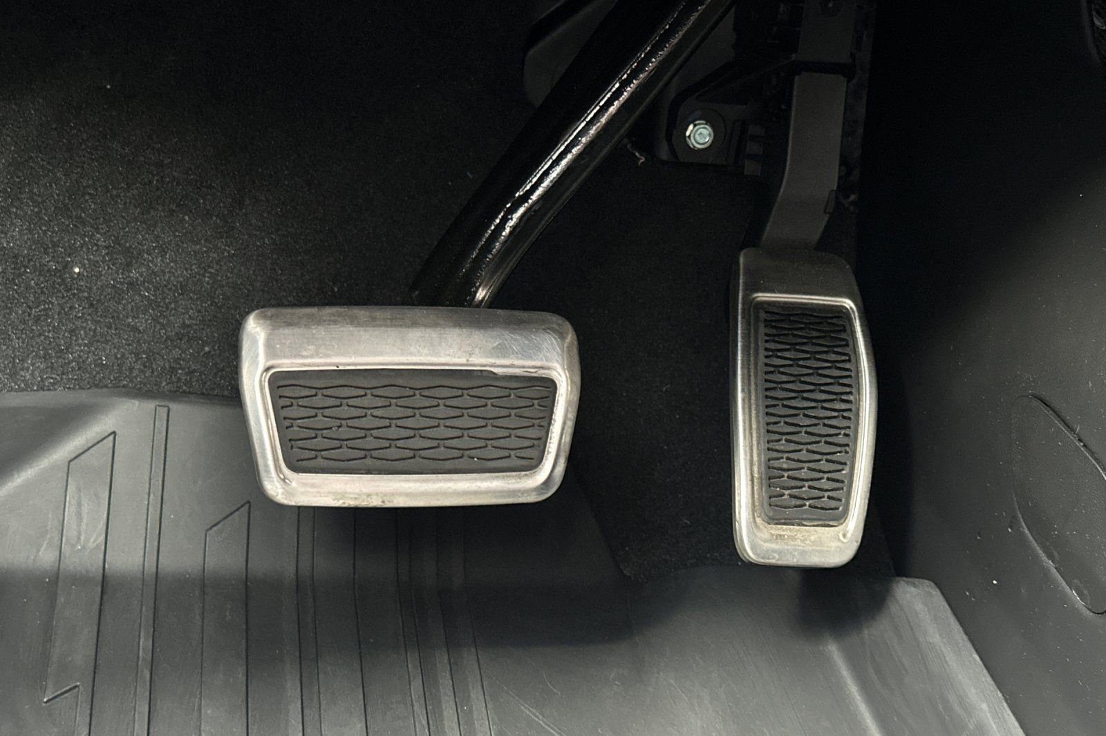 Used 2026 Cadillac Vistiq Sport w/ LPO, Floor Liner Package image 44