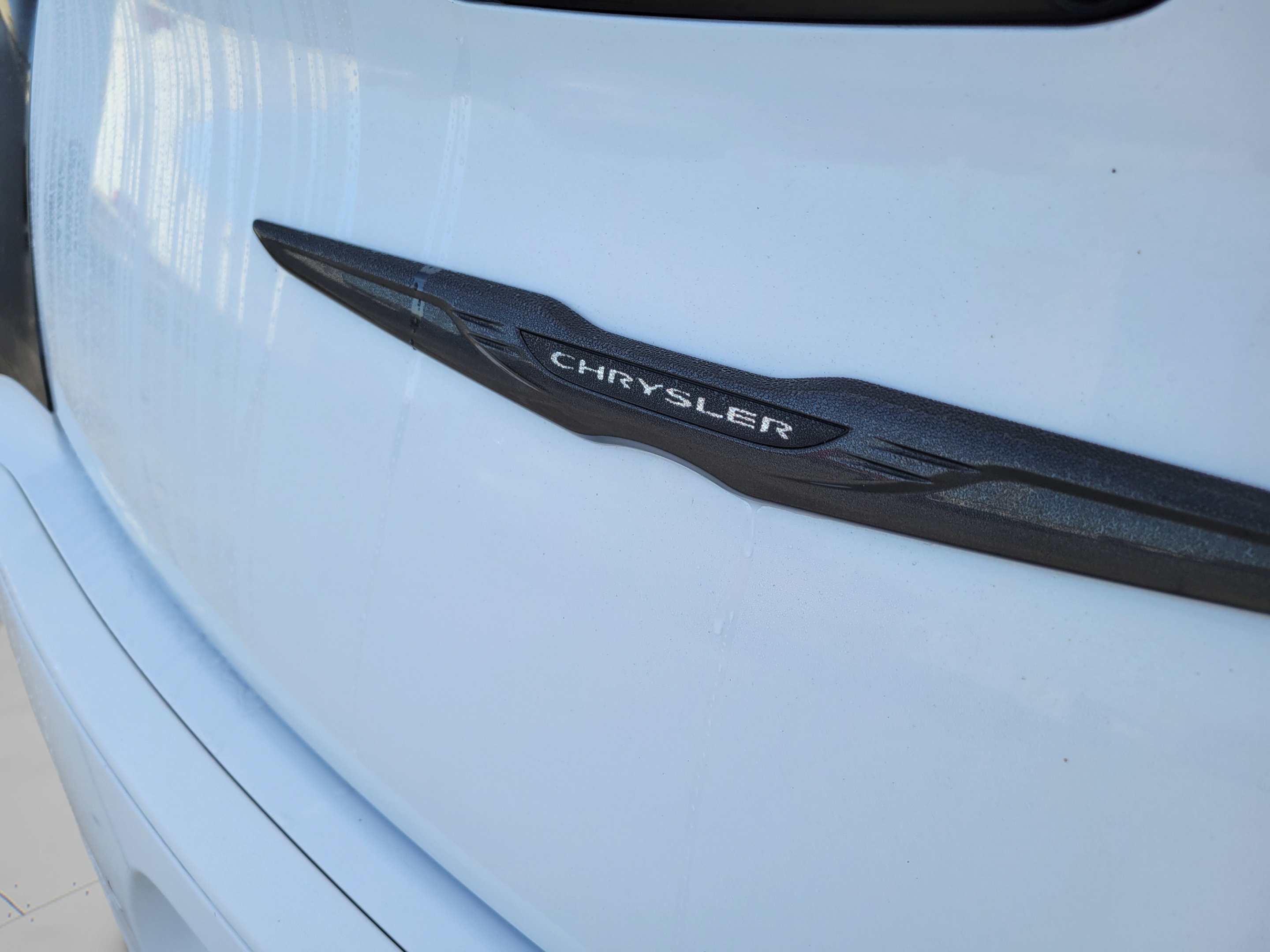 Used 2023 Chrysler 300 Touring L w/ Popular Equipment Group RWD image 7