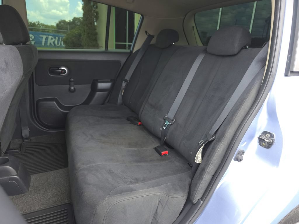 Used 2009 Nissan Versa 1.8 S FWD image 14