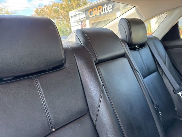 Used 2018 Toyota Avalon XLE image 13