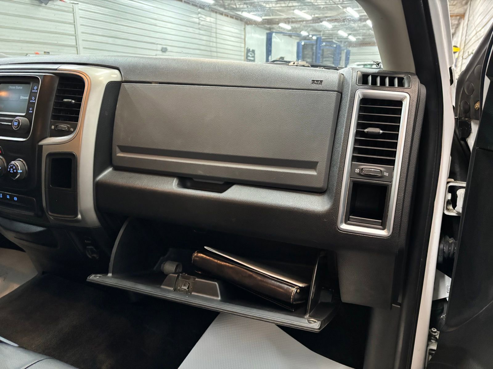Used 2017 RAM 2500 SLT image 29