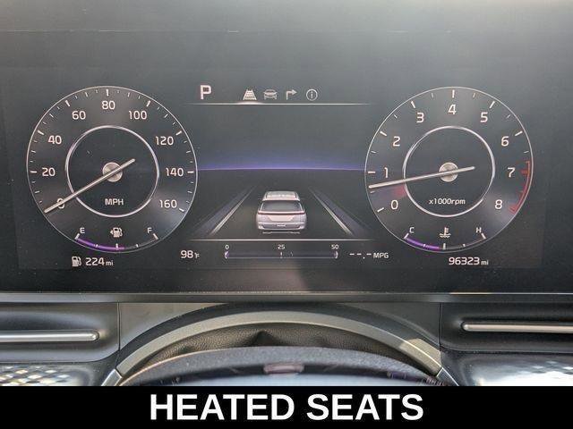 Used 2022 Kia Carnival SX Prestige image 11