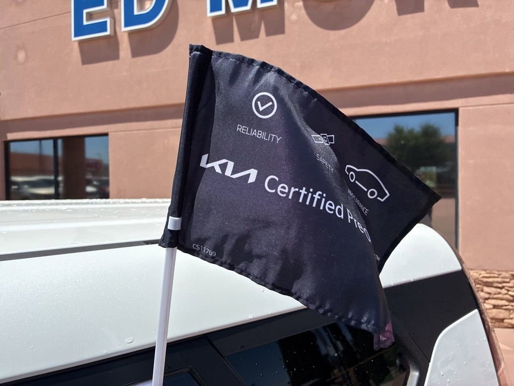 Used 2025 Kia Soul LX FWD image 36