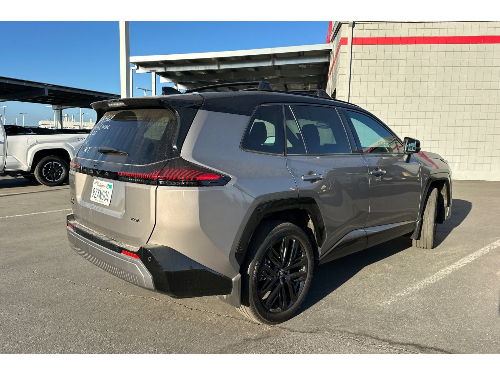 Used 2026 Toyota RAV4 XSE w/ Panoramic Sun Roof Package AWD/4WD image 5