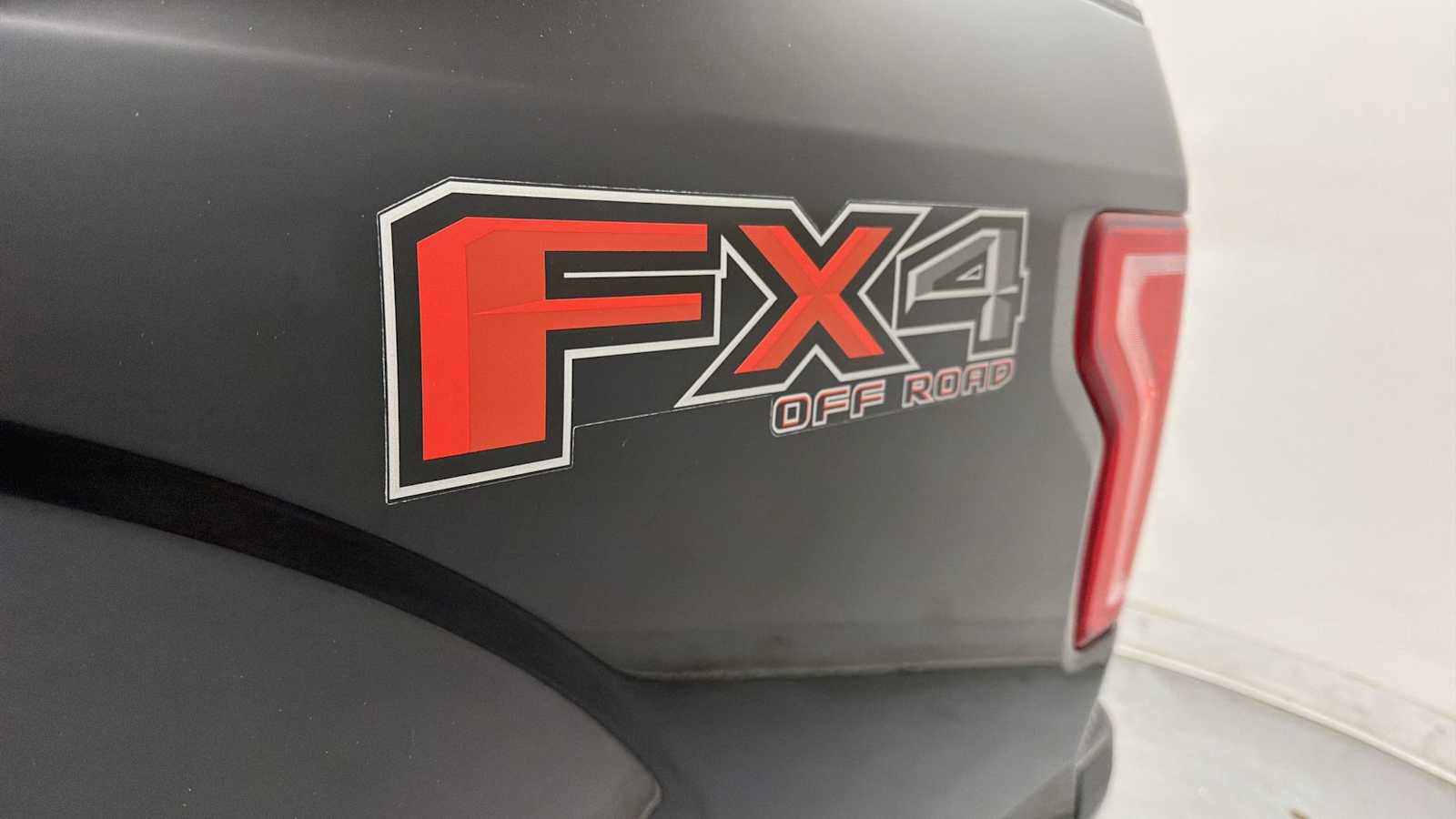 Used 2016 Ford F150 XLT w/ Equipment Group 302A Luxury AWD/4WD image 26