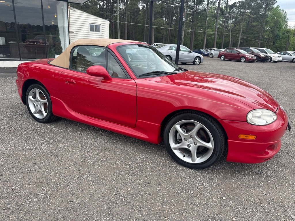 Used 2001 MAZDA MX-5 Miata RWD image 19