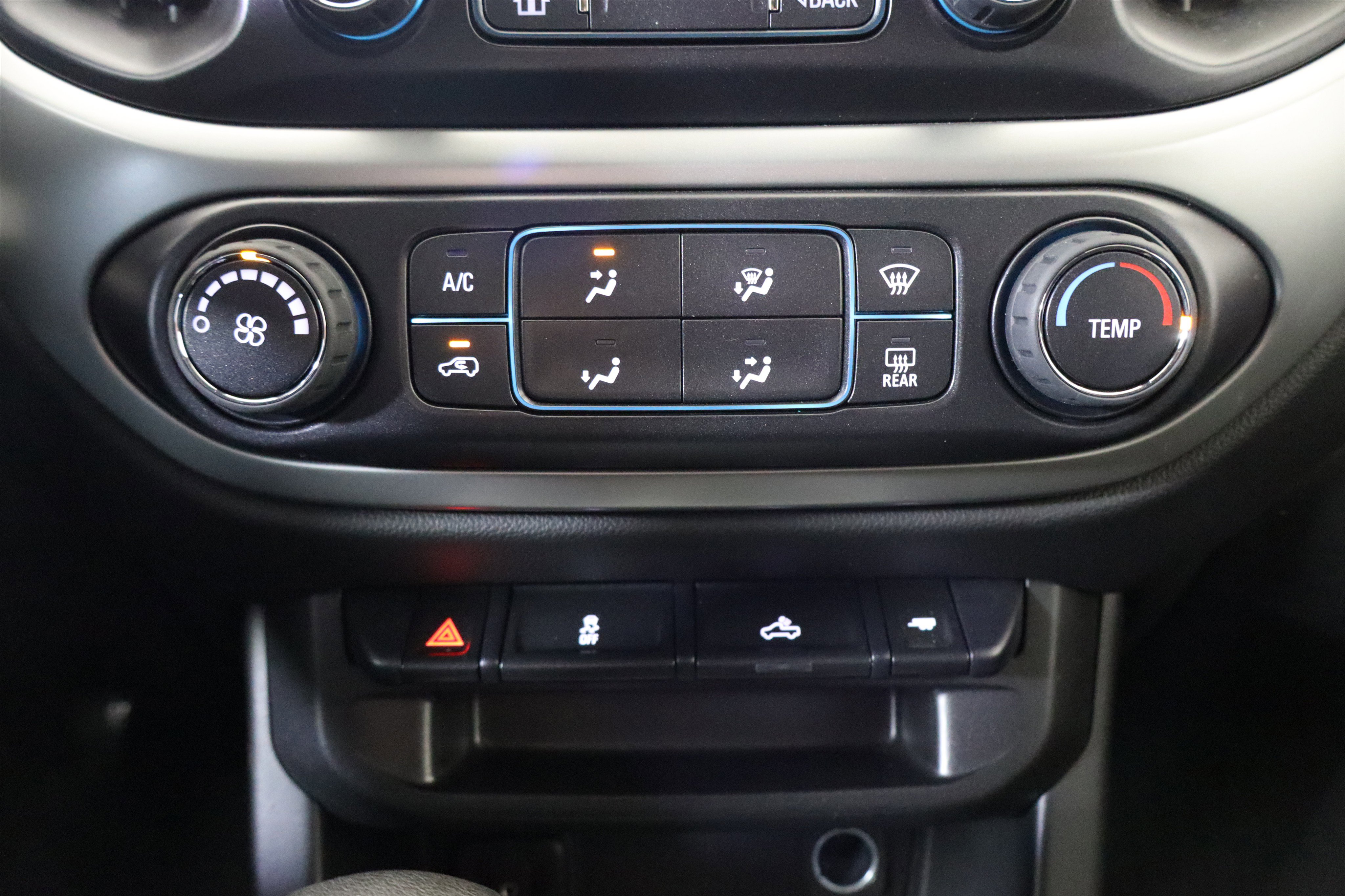 Used 2022 Chevrolet Colorado LT w/ LT Convenience Package image 26