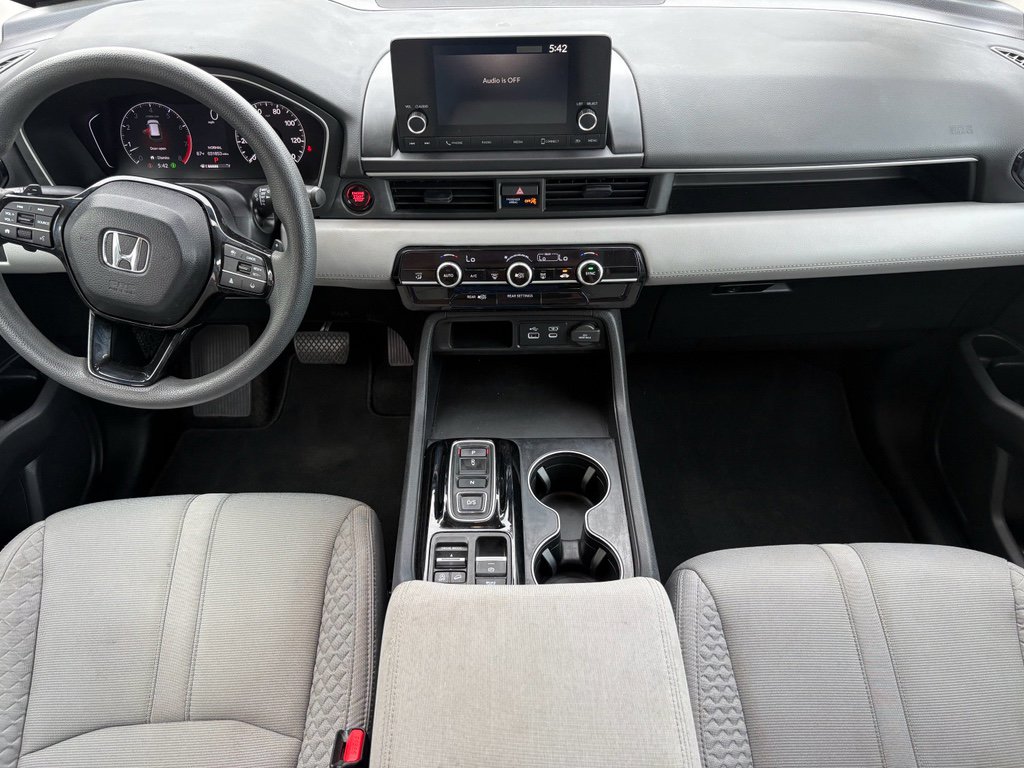 Certified 2023 Honda Pilot LX image 2