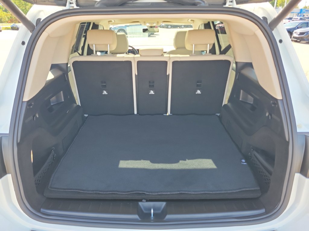 Used 2021 Mercedes-Benz GLB 250 4MATIC image 31