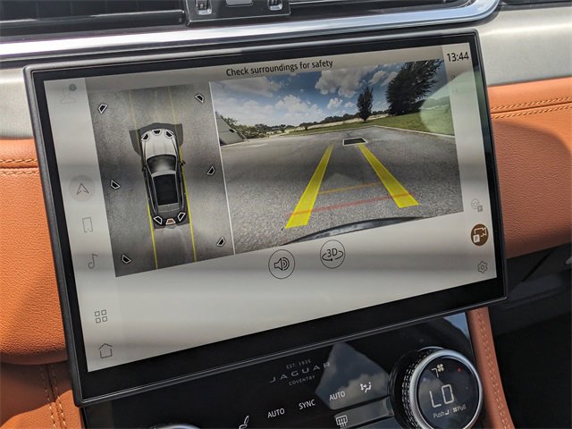 New 2026 Jaguar F-PACE R-Dynamic S image 16