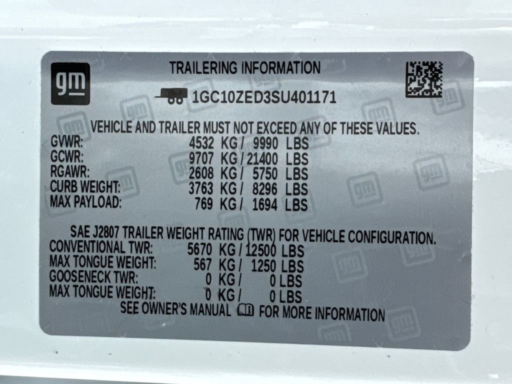 Used 2025 Chevrolet Silverado EV LT AWD/4WD image 32