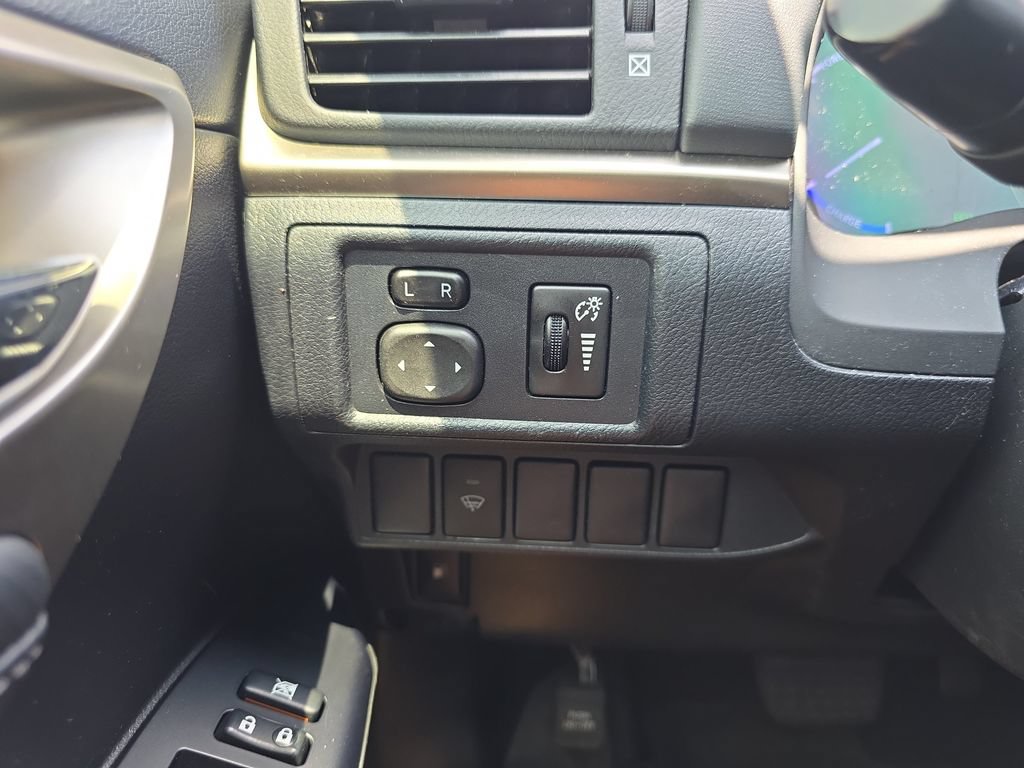 Used 2016 Lexus CT 200h w/ Accessory Package 2 FWD image 27