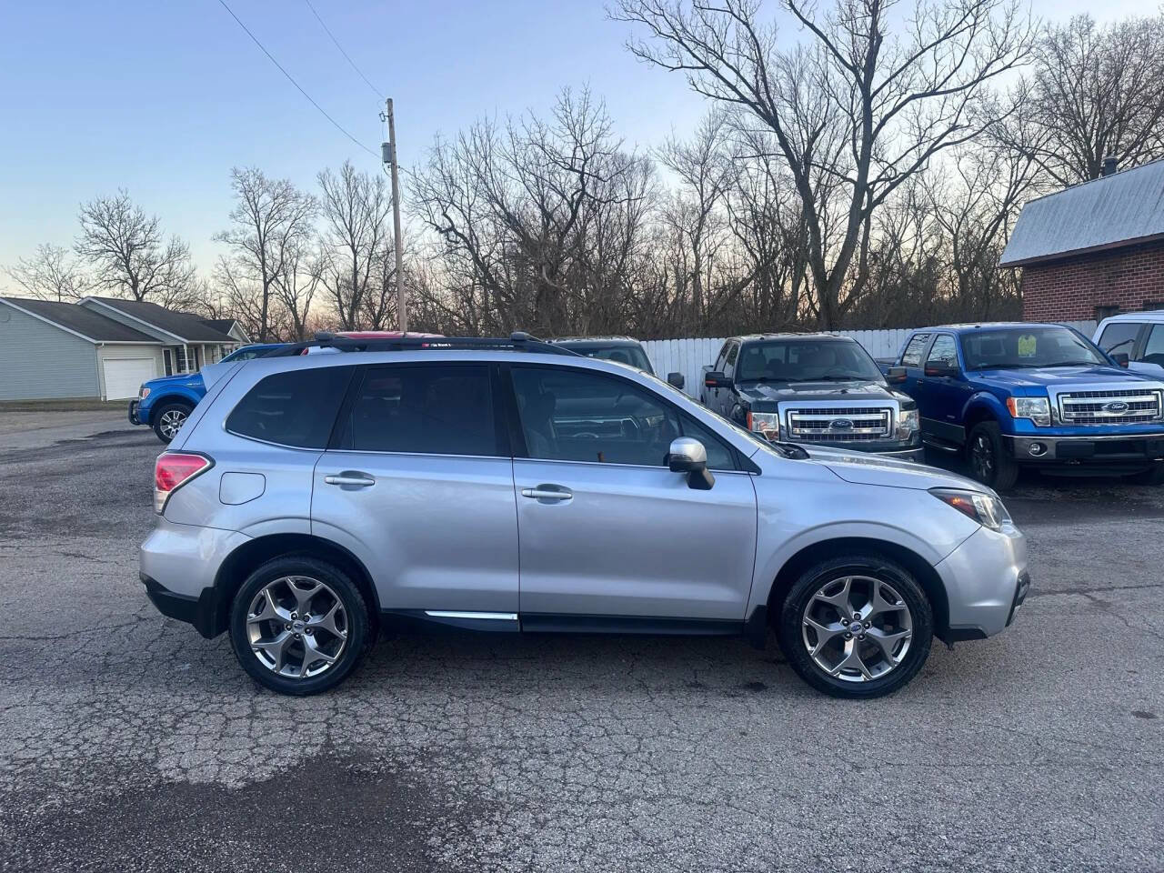 Used 2017 Subaru Forester 2.5i Touring image 4