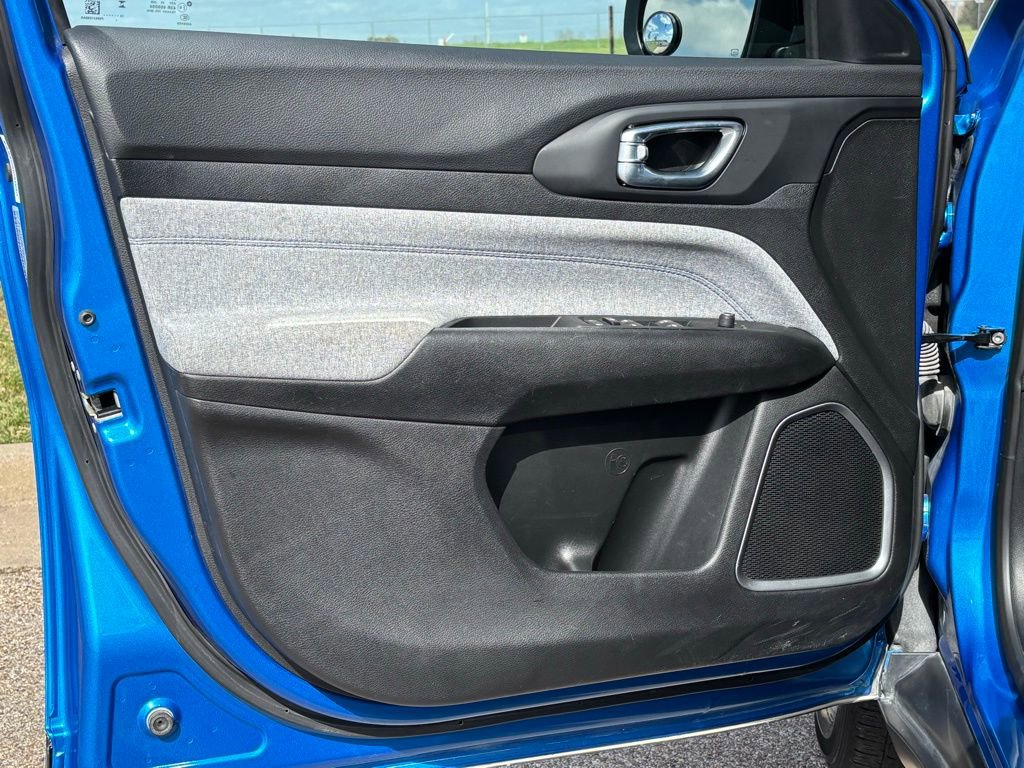 Used 2024 Jeep Compass Sport image 26