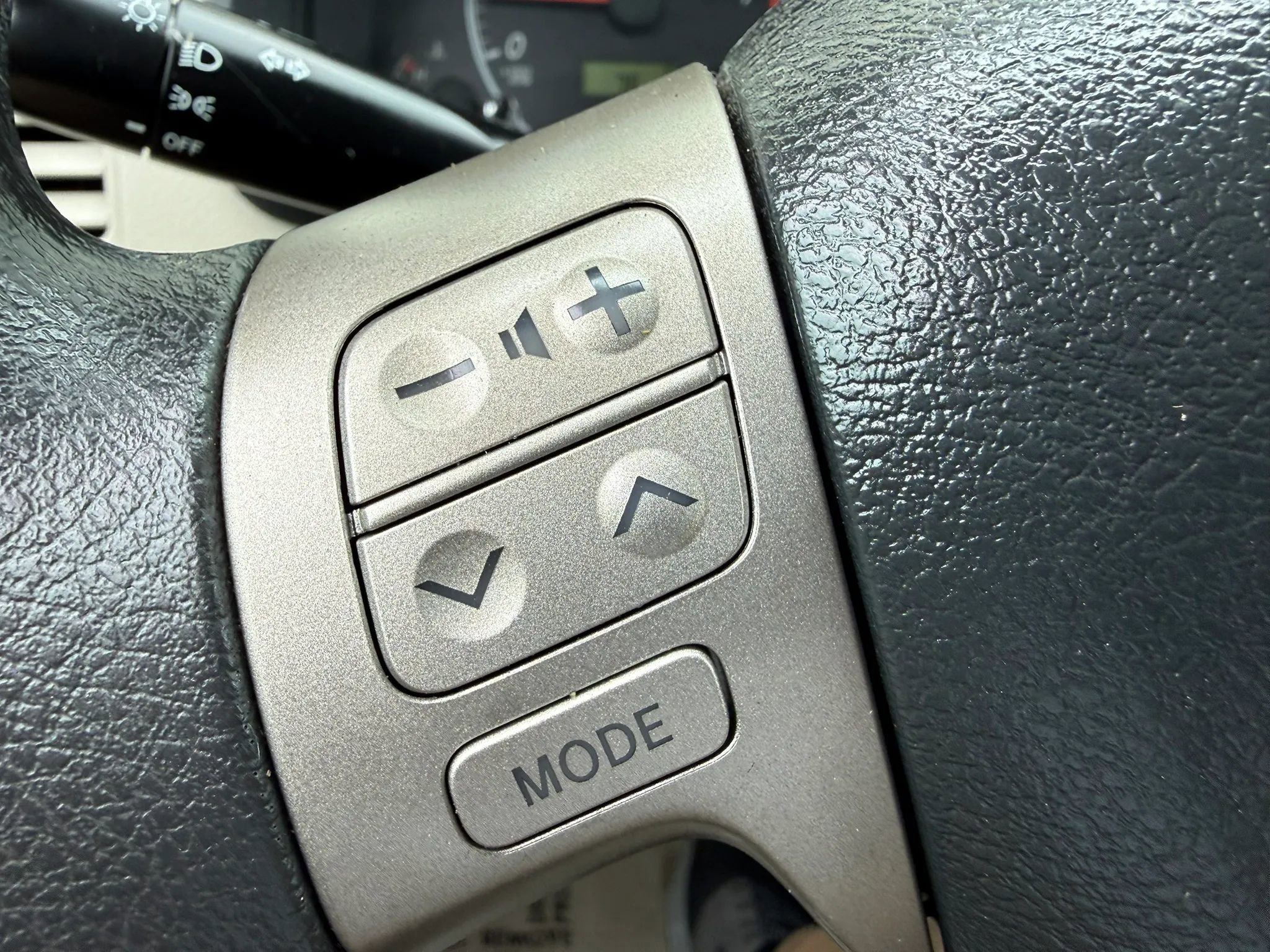 Used 2013 Toyota Corolla LE FWD image 27