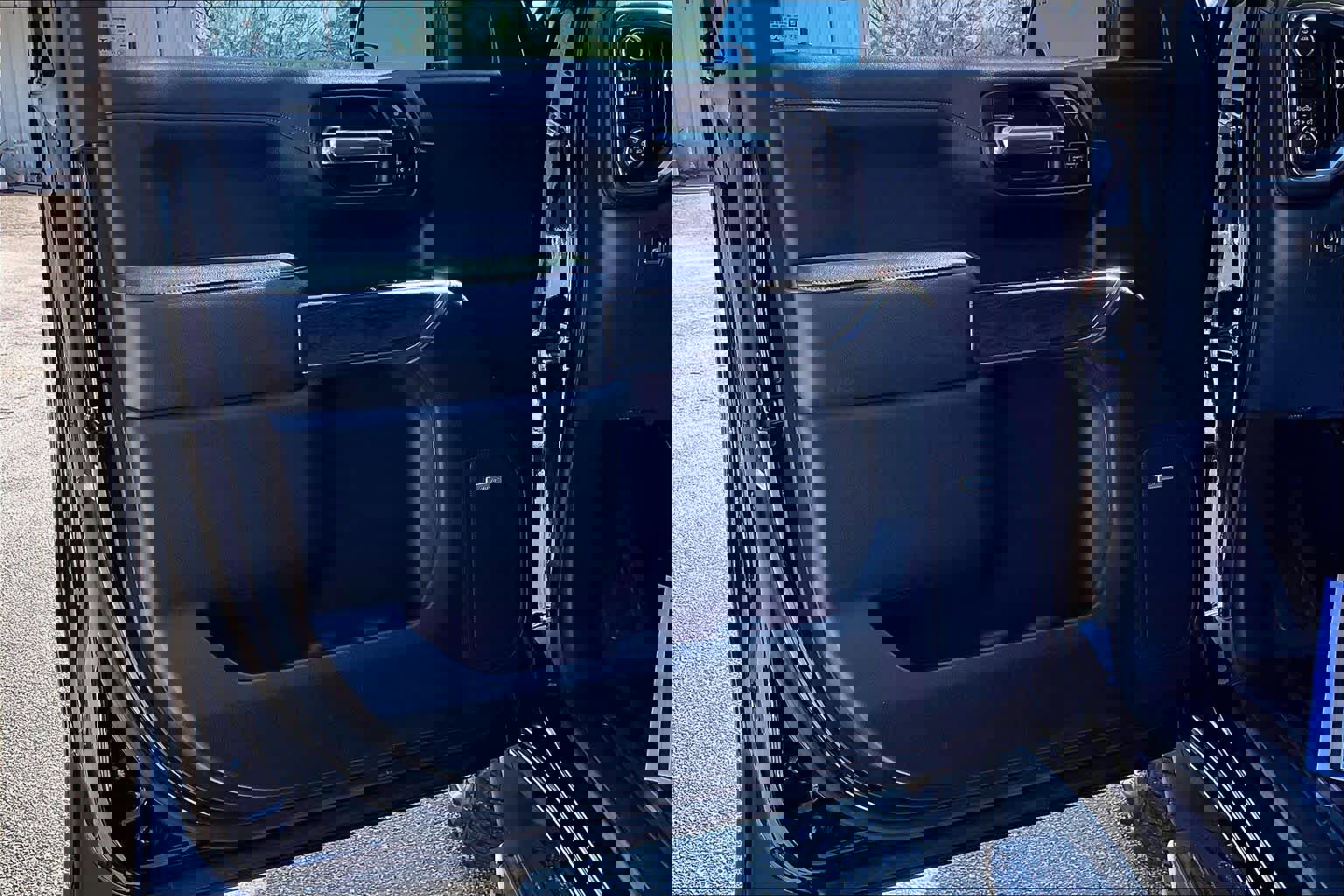 Used 2021 Chevrolet Silverado 1500 LTZ w/ LTZ Premium Texas Edition image 22