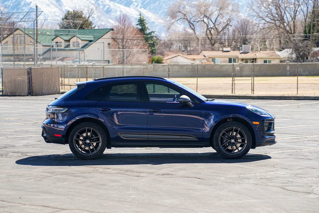 Used 2023 Porsche Macan Turbo image 4
