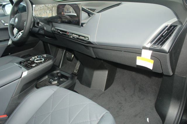 New 2026 BMW iX xDrive60 w/ M Sport Package image 23