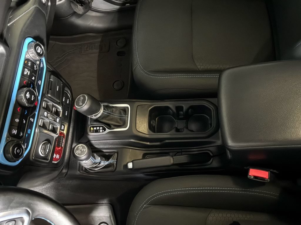 Certified 2021 Jeep Wrangler Unlimited Rubicon 4xe w/ Cold Weather Group AWD/4WD image 35