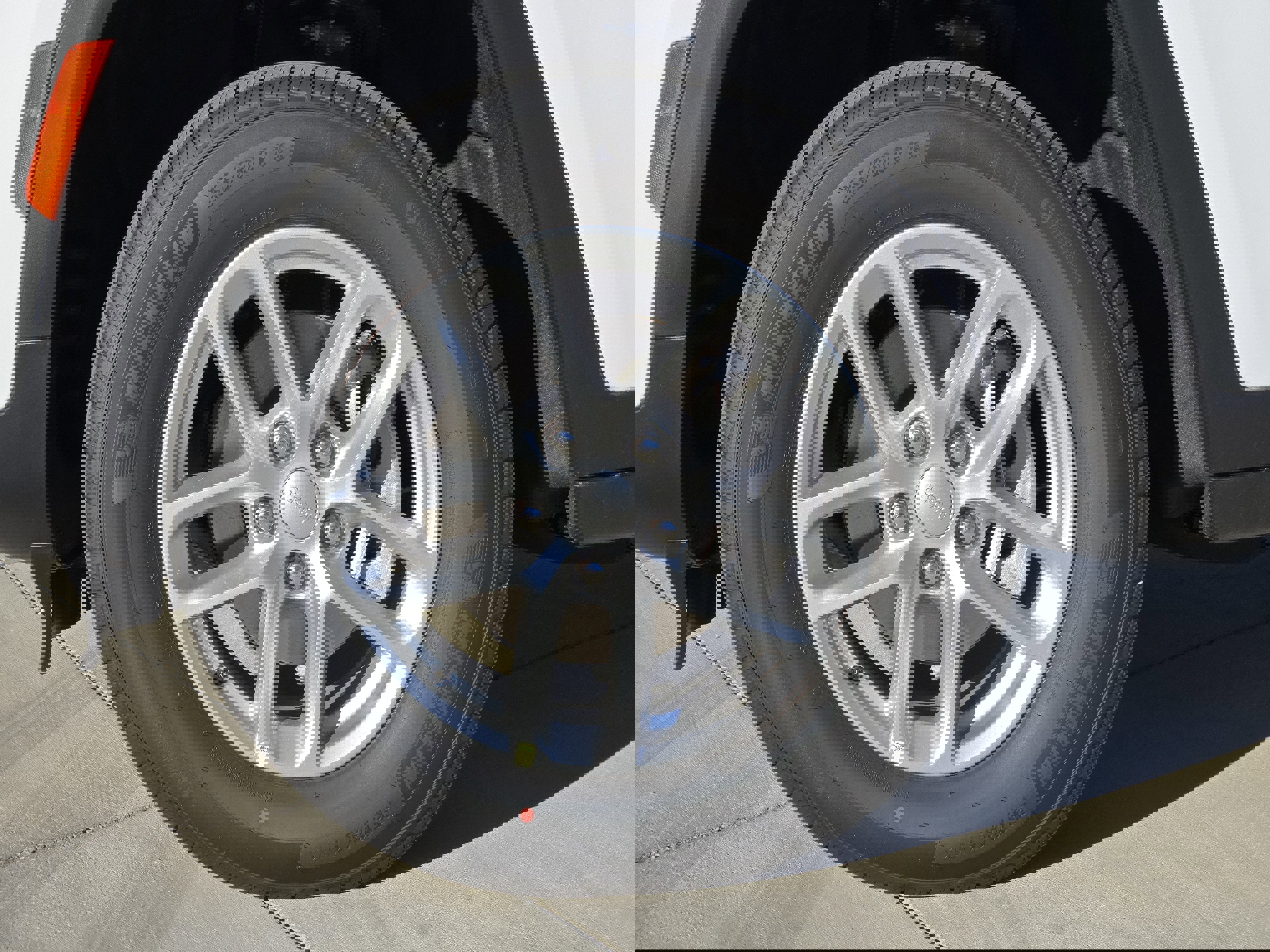 New 2025 Jeep Grand Cherokee 4WD image 9