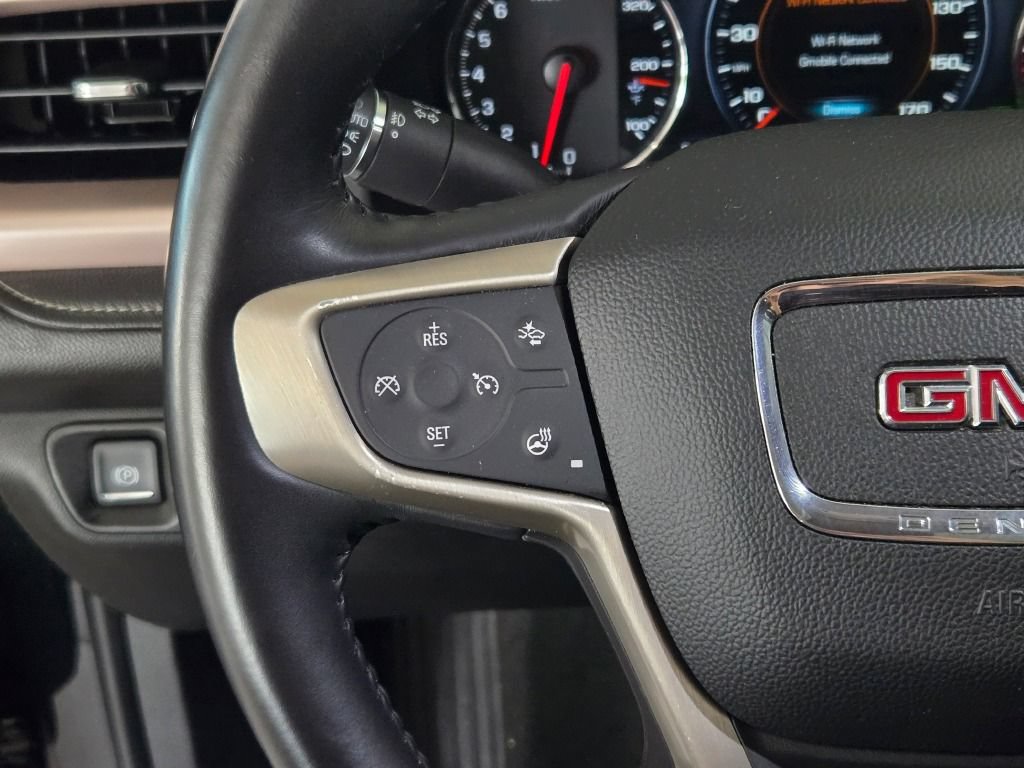 Certified 2018 GMC Acadia Denali w/ Technology Package AWD/4WD image 32