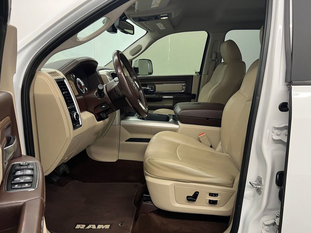 Used 2017 RAM 1500 Laramie w/ Convenience Group image 4