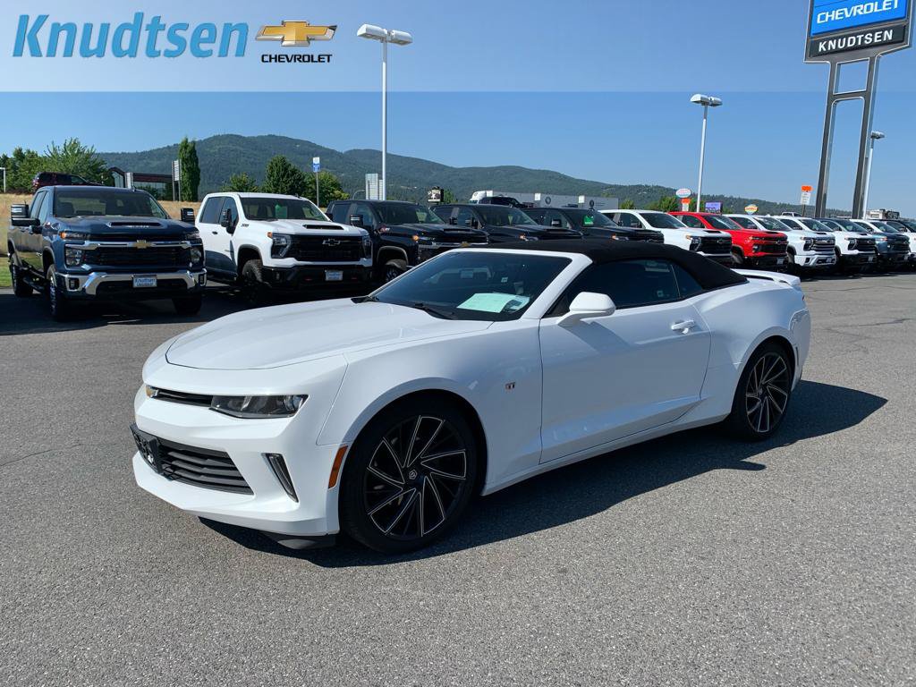Used 2018 Chevrolet Camaro LT RWD image 3