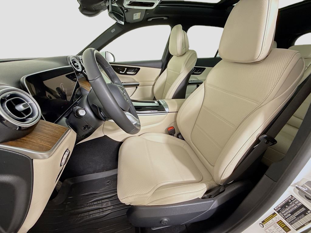 Certified 2025 Mercedes-Benz GLC 300 4MATIC image 22