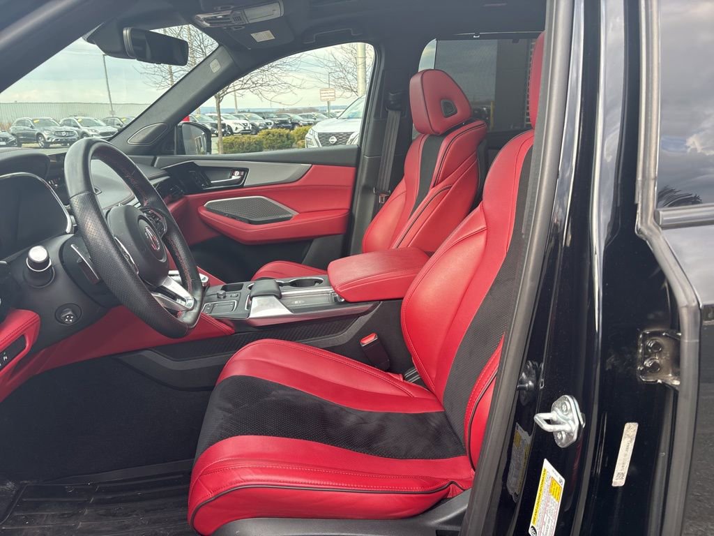 Used 2023 Acura MDX A-Spec image 10