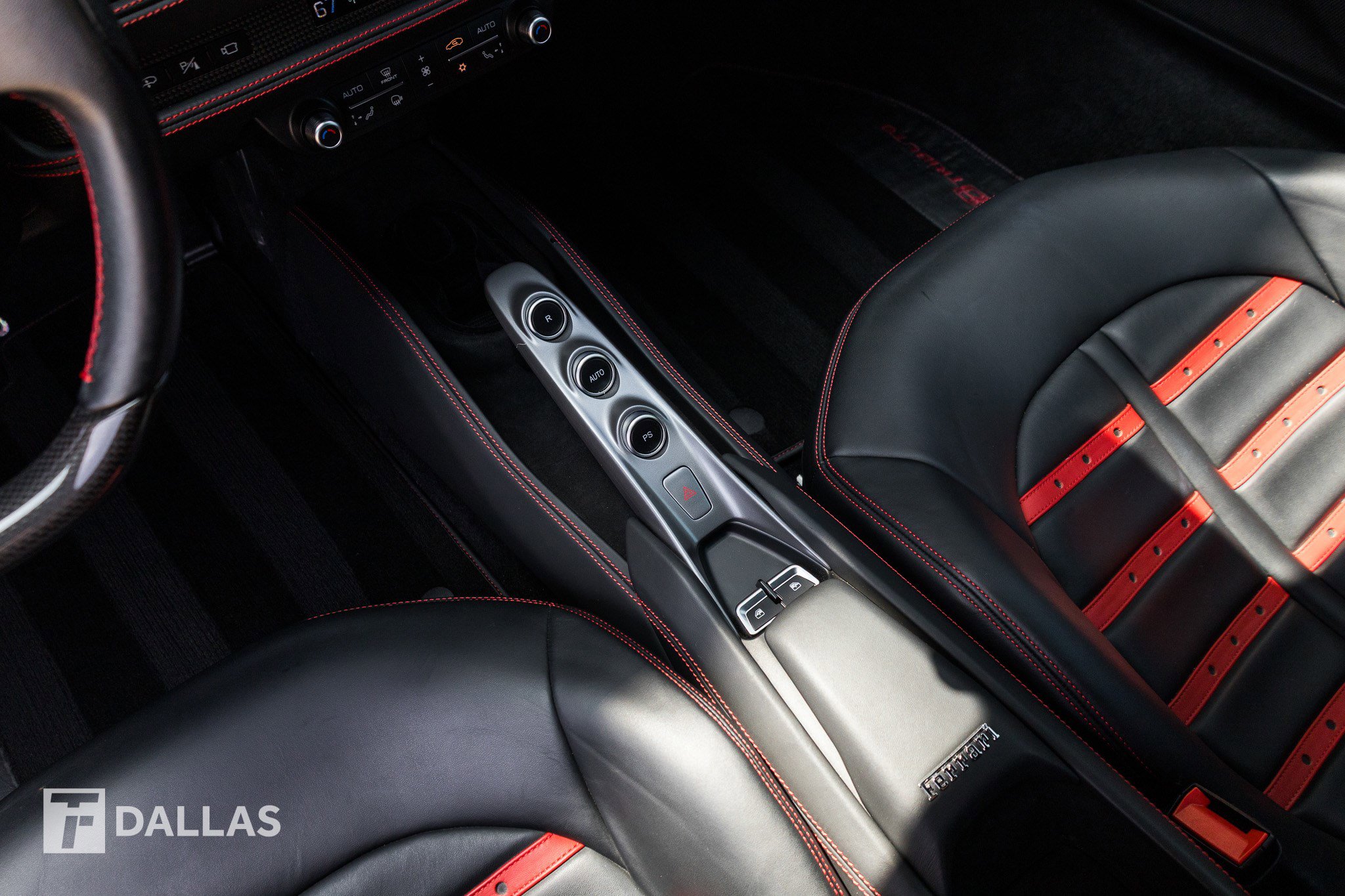 Used 2020 Ferrari F8 Tributo RWD image 30
