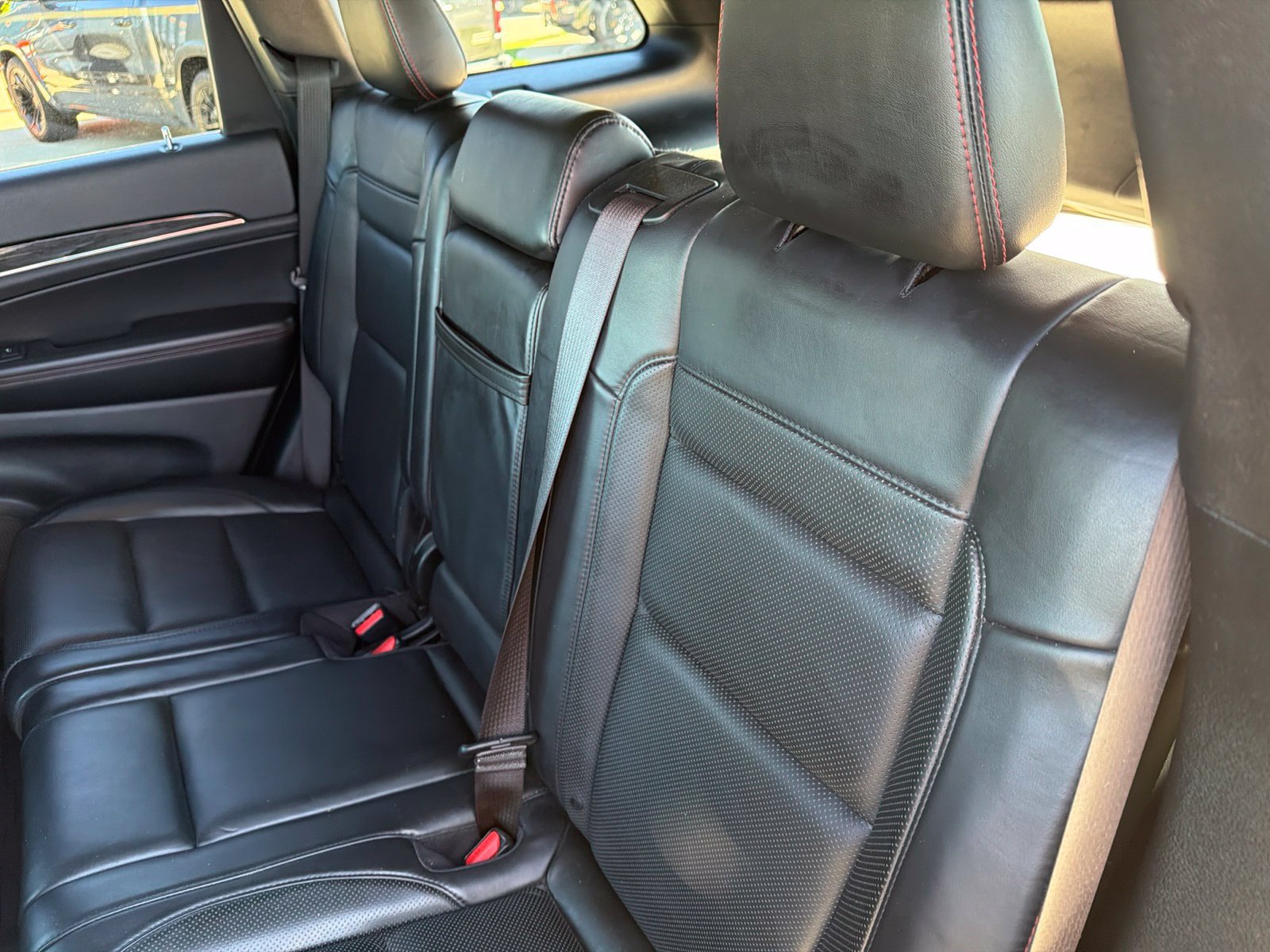 Used 2020 Jeep Grand Cherokee Trailhawk w/ Trailhawk Luxury Group AWD/4WD image 19