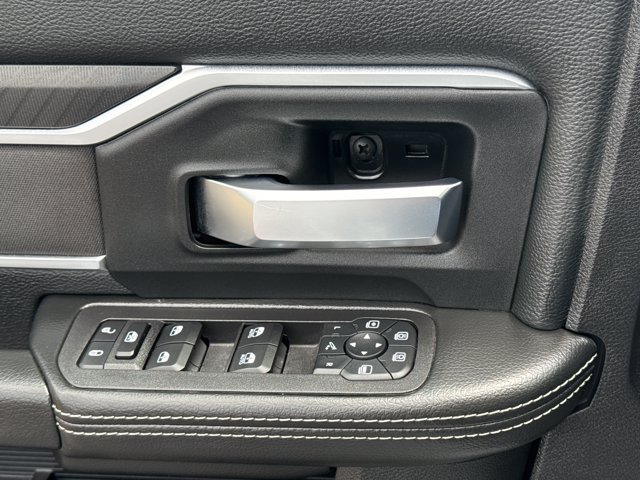 Used 2025 RAM 2500 Big Horn AWD/4WD image 16