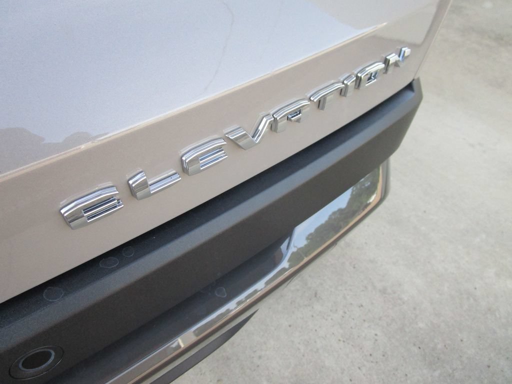 New 2026 GMC Terrain Elevation w/ Technology Package II FWD image 12