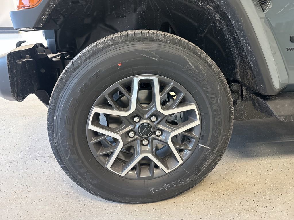 New 2026 Jeep Wrangler Unlimited Sahara AWD/4WD image 2