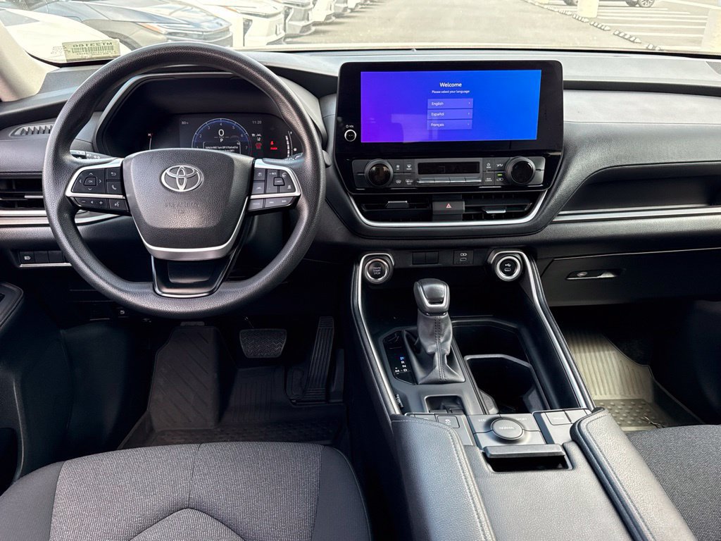 Certified 2025 Toyota Grand Highlander FWD image 30