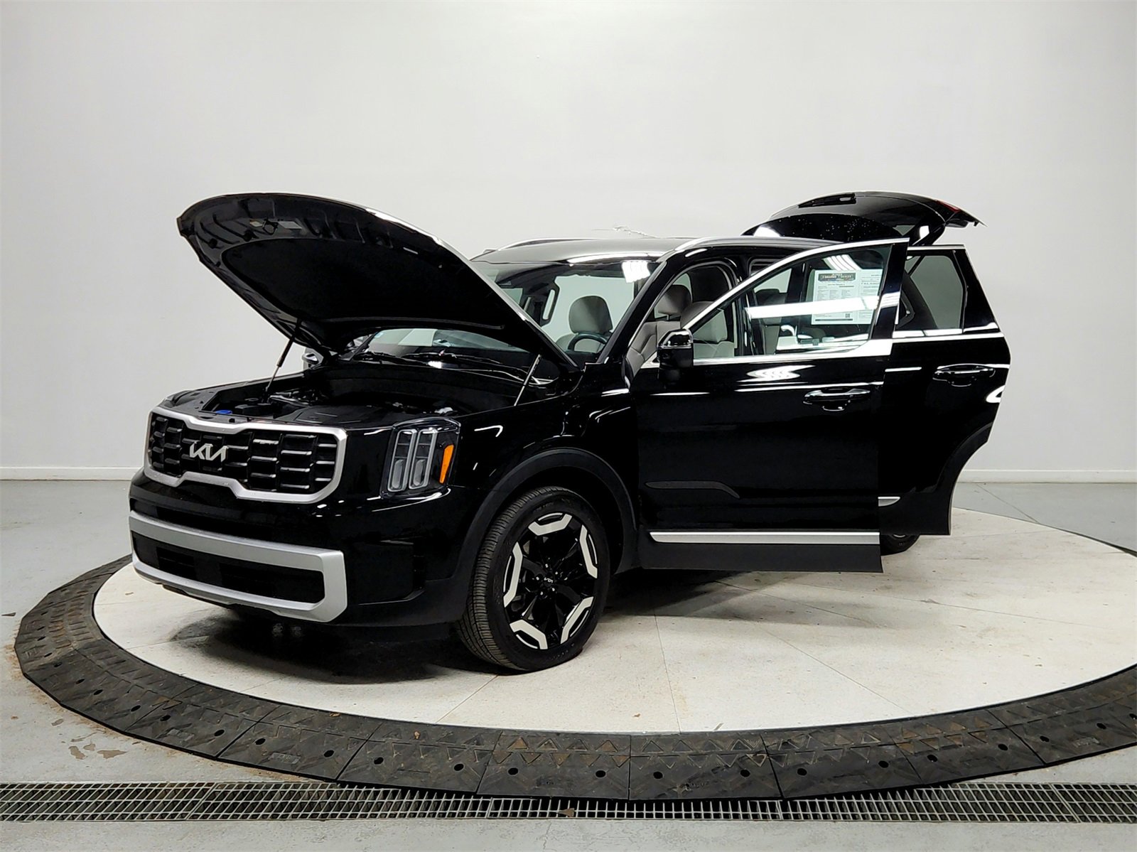 Used 2024 Kia Telluride S w/ S Sunroof Package image 11