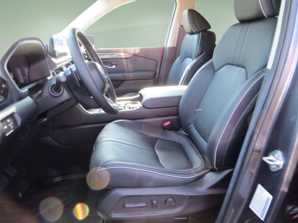 Used 2025 Honda Pilot Elite image 20